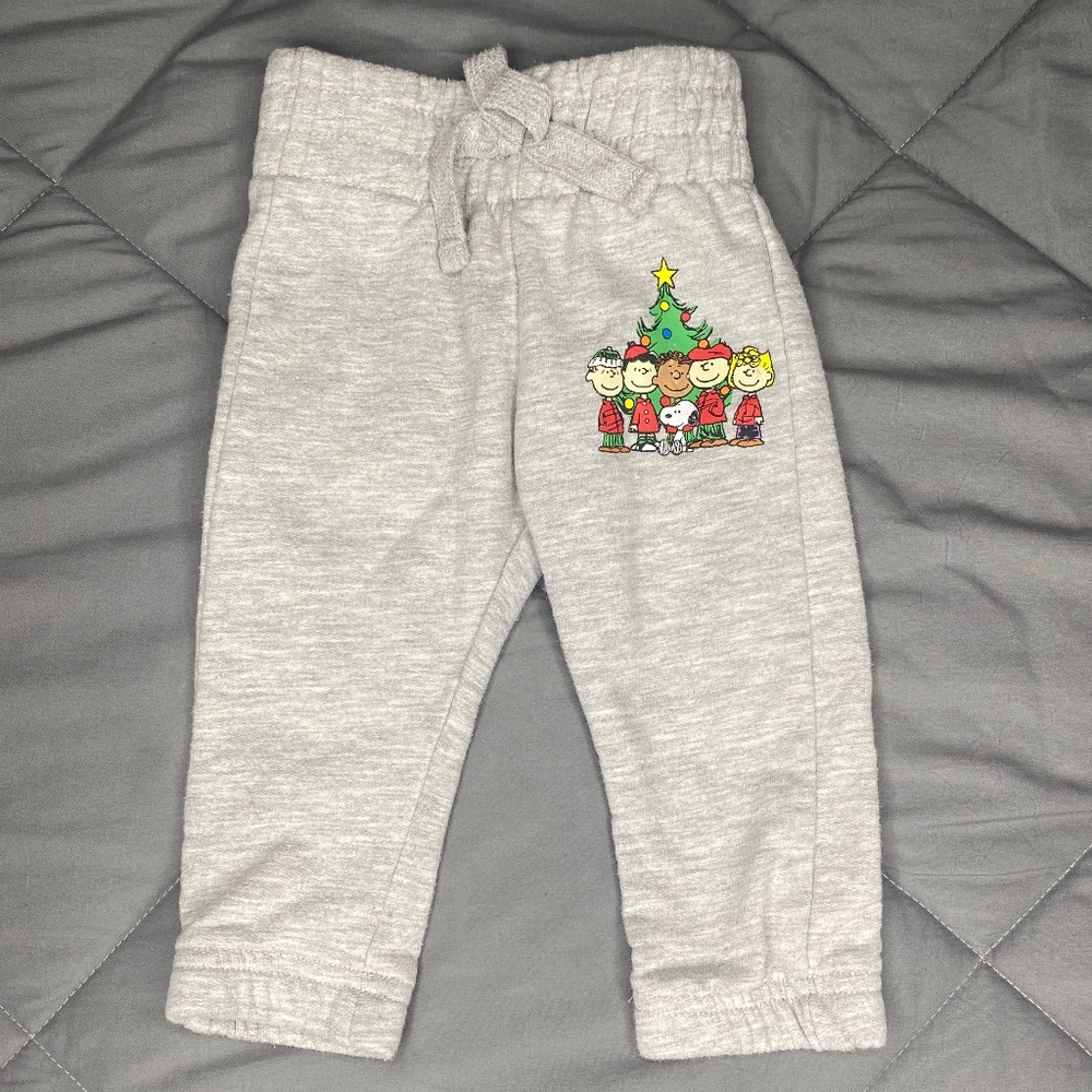 Peanuts Grey Christmas Sweatpants Size 6-9 MOS